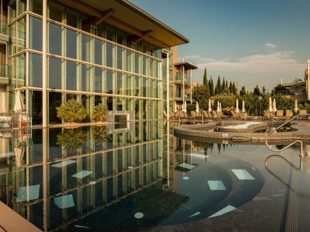 Aqualux pool experience